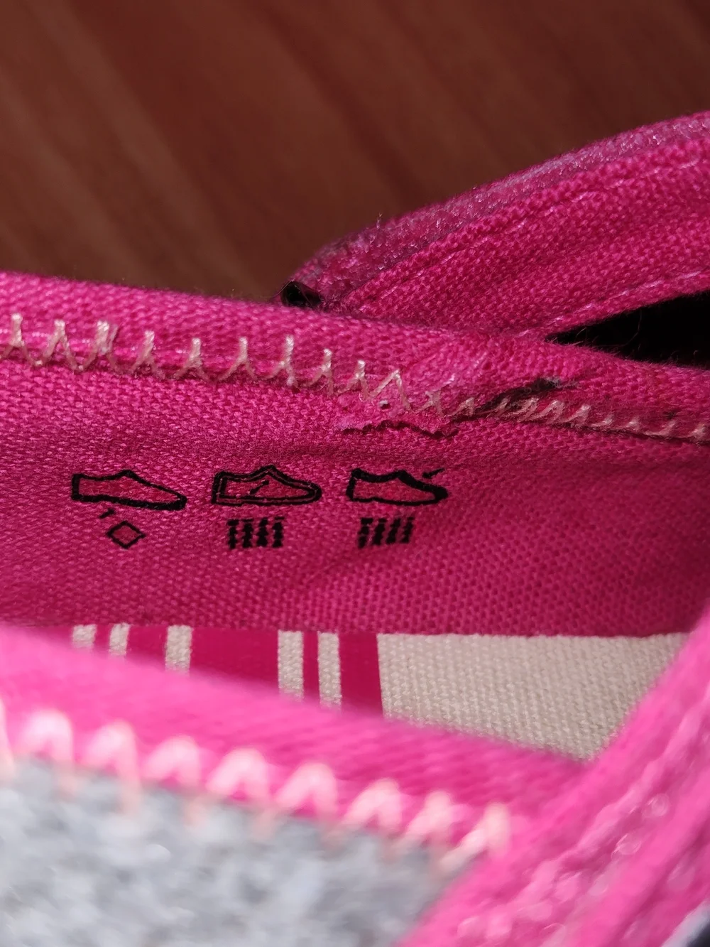 Umi Girls Gray Felt Mary Janes with Pink Trim